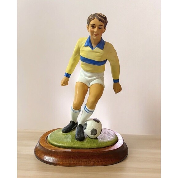 Vintage Andrea by Sadek Soccer Player Figurine w/Stand Hand Painted - Picture 1 of 12